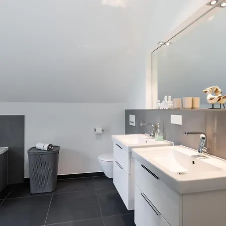 Reetdachhaus Ostseeperle * Hohenkirchen (Nordwestmecklenburg)